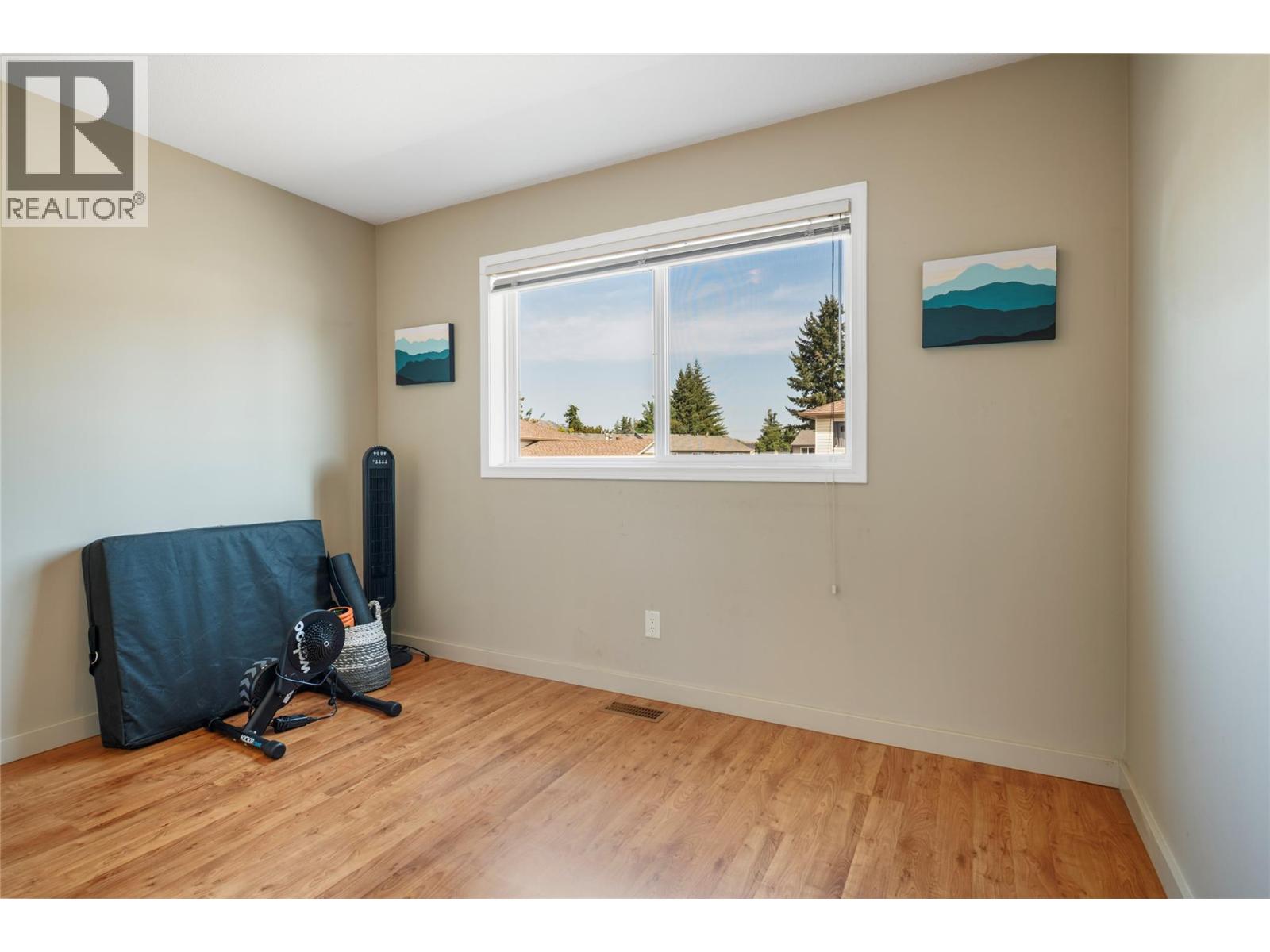 #6 4407 20 Street - 24