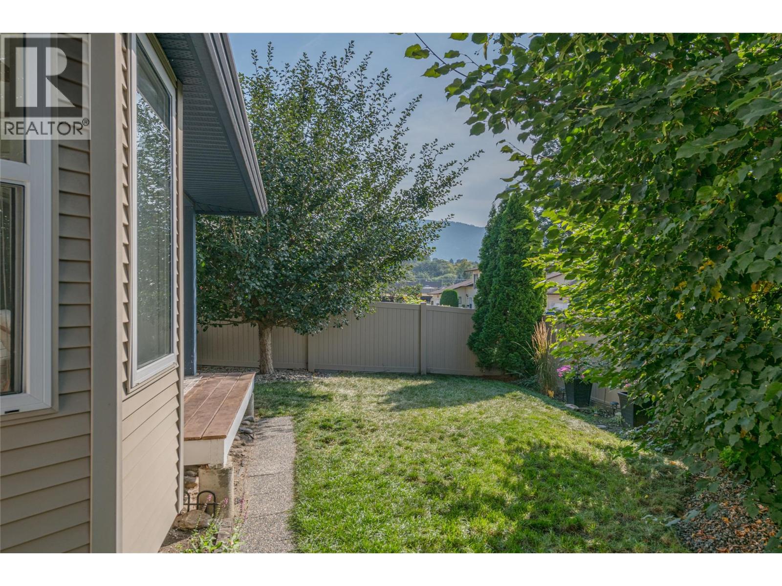 6 4407 20 Street, Vernon