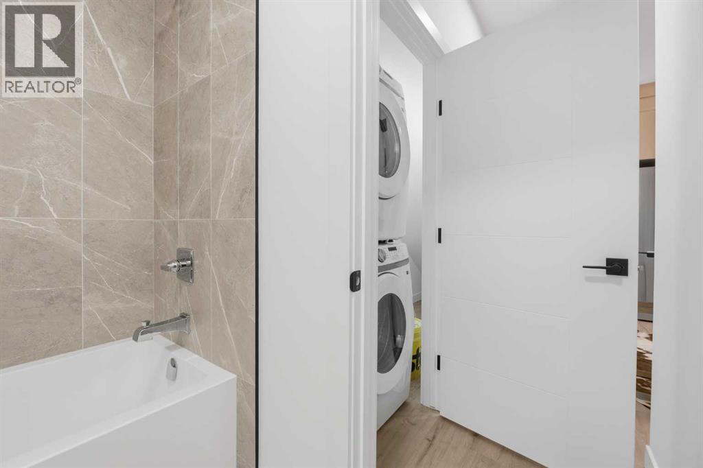#1 1524 29 Avenue SW - 40