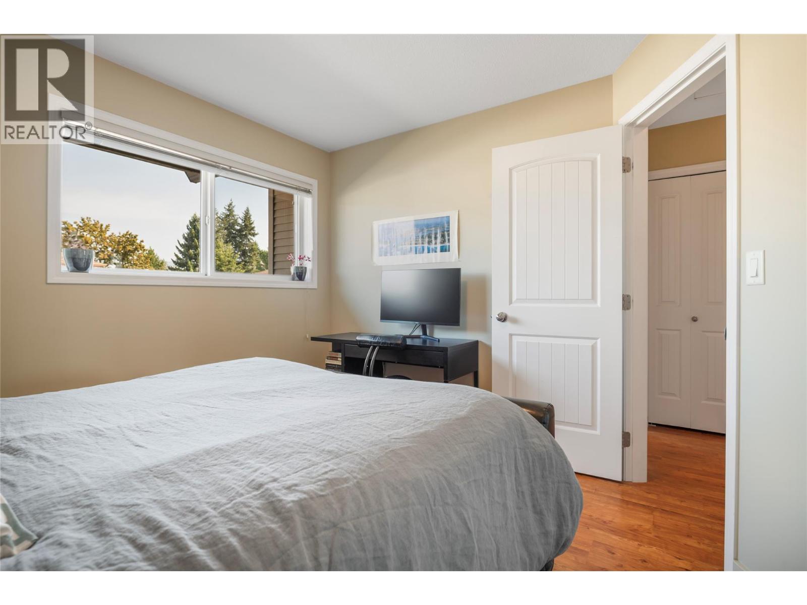 #6 4407 20 Street - 21