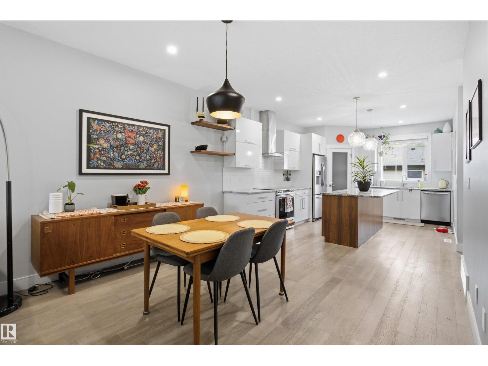 11639 128 ST NW - 9