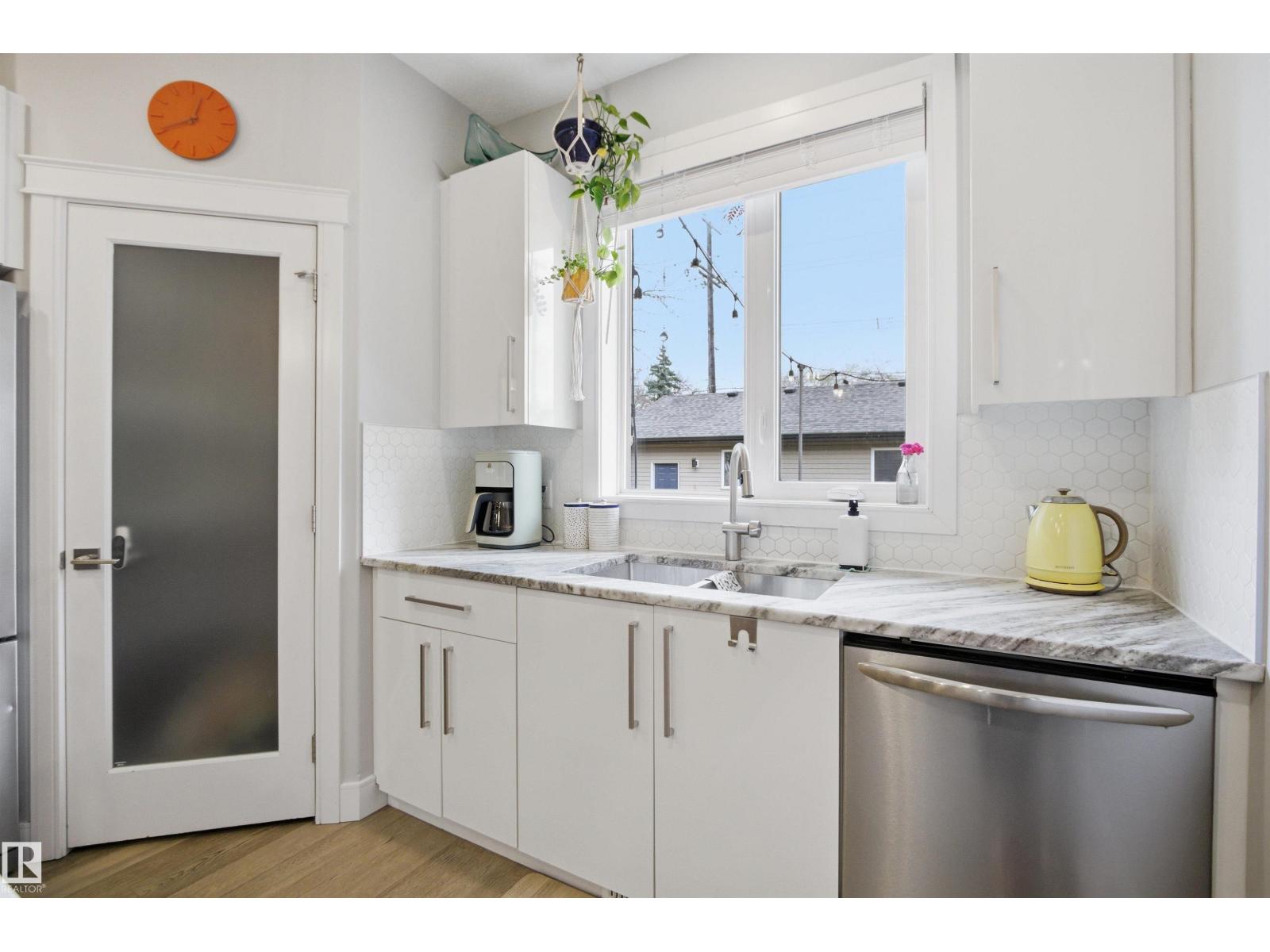 11639 128 ST NW - 13