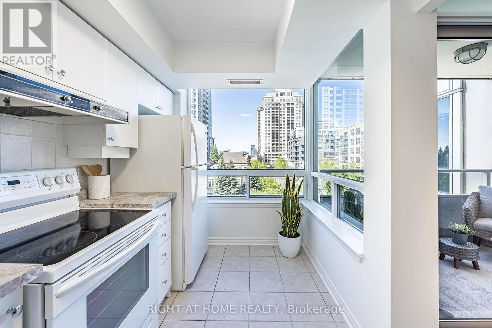 #512 2 REAN DRIVE - 24