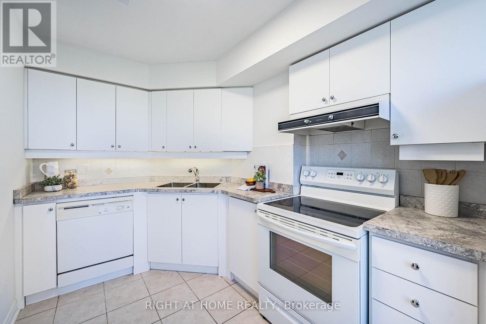 #512 2 REAN DRIVE - 20