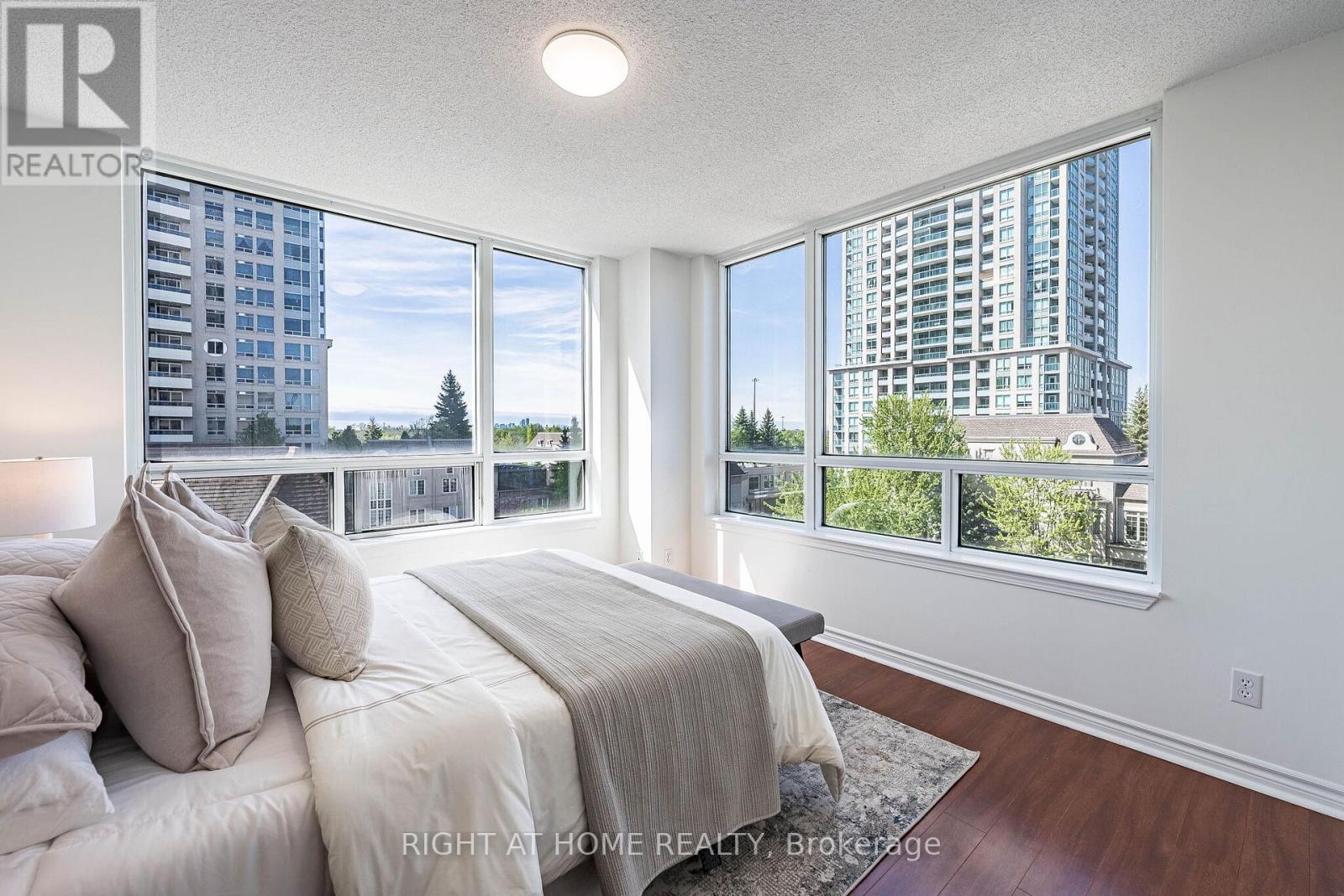#512 2 REAN DRIVE - 27