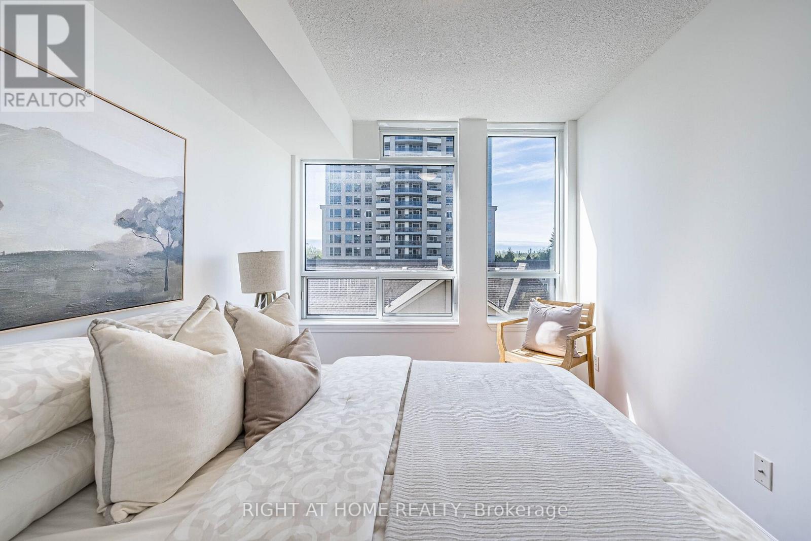 #512 2 REAN DRIVE - 30