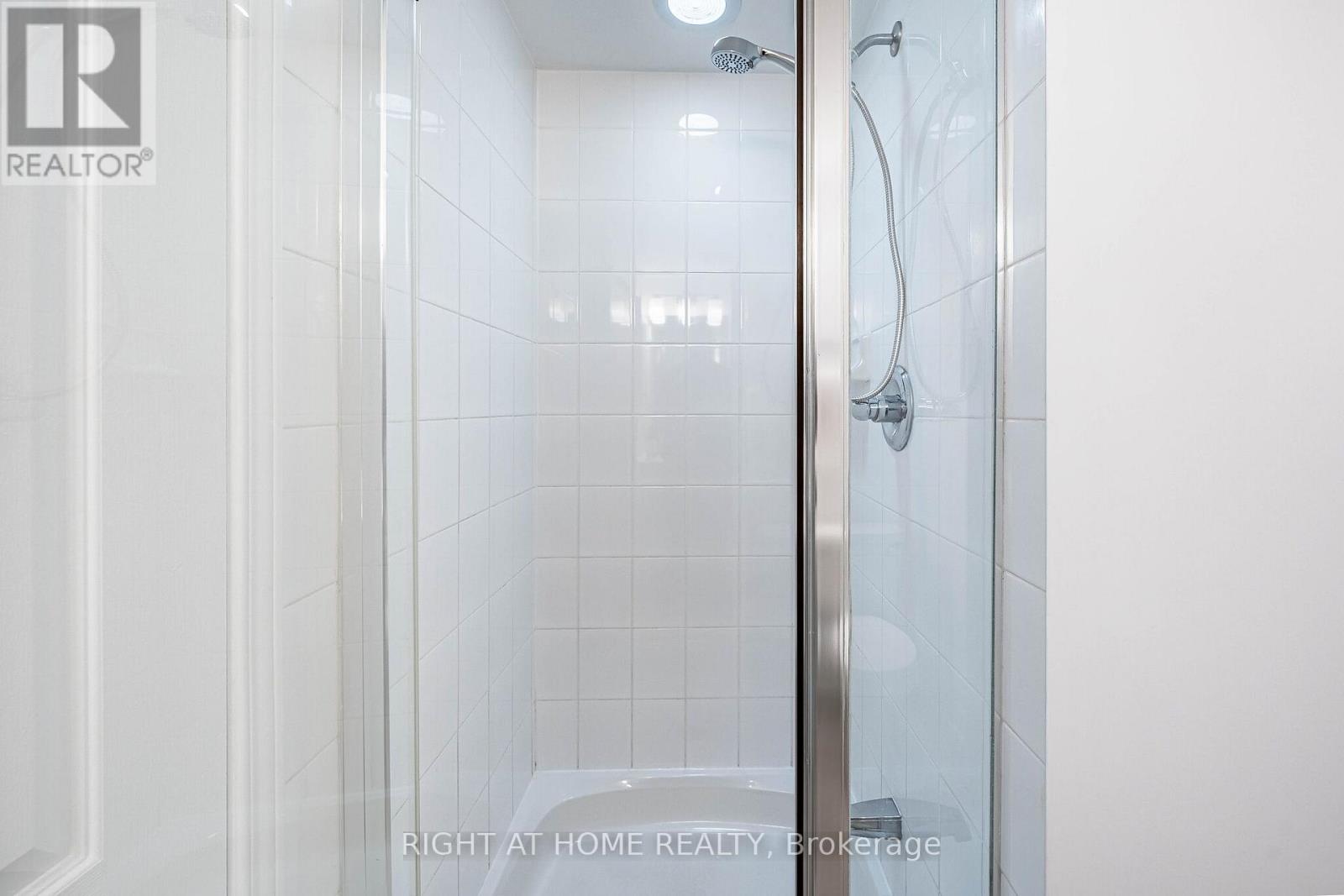 #512 2 REAN DRIVE - 36