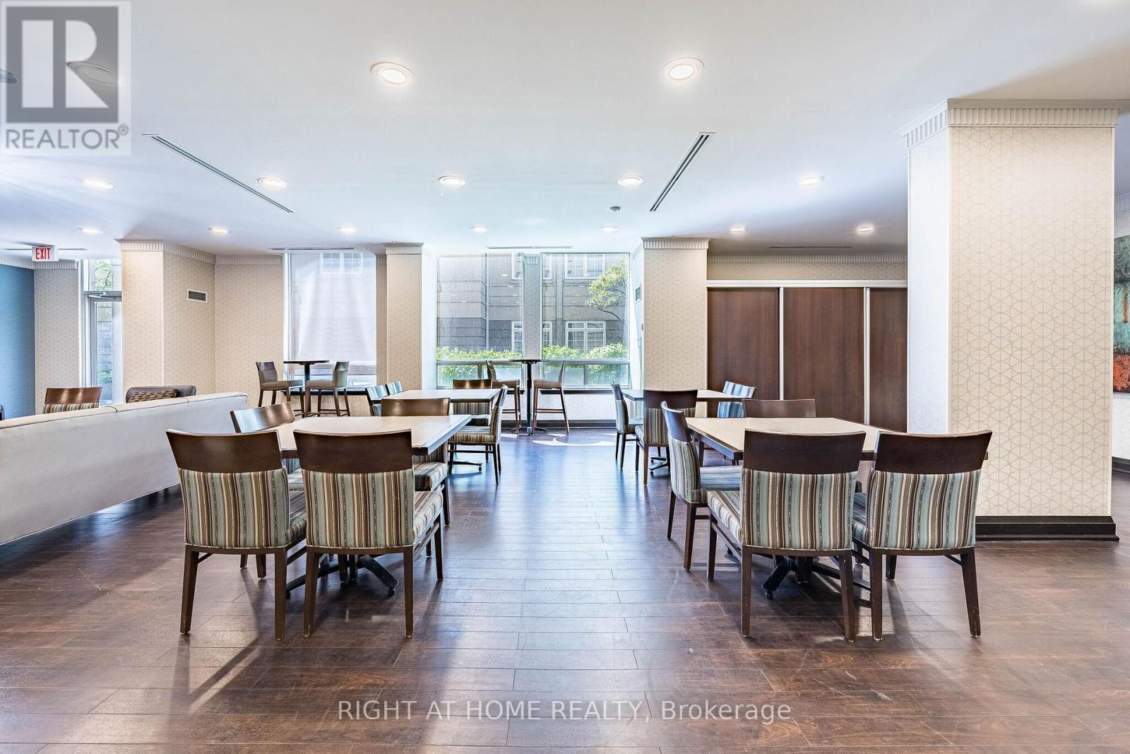 #512 2 REAN DRIVE - 40
