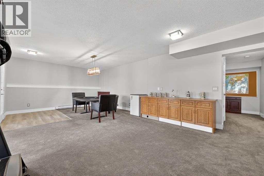 222 Diamond Drive SE - 35