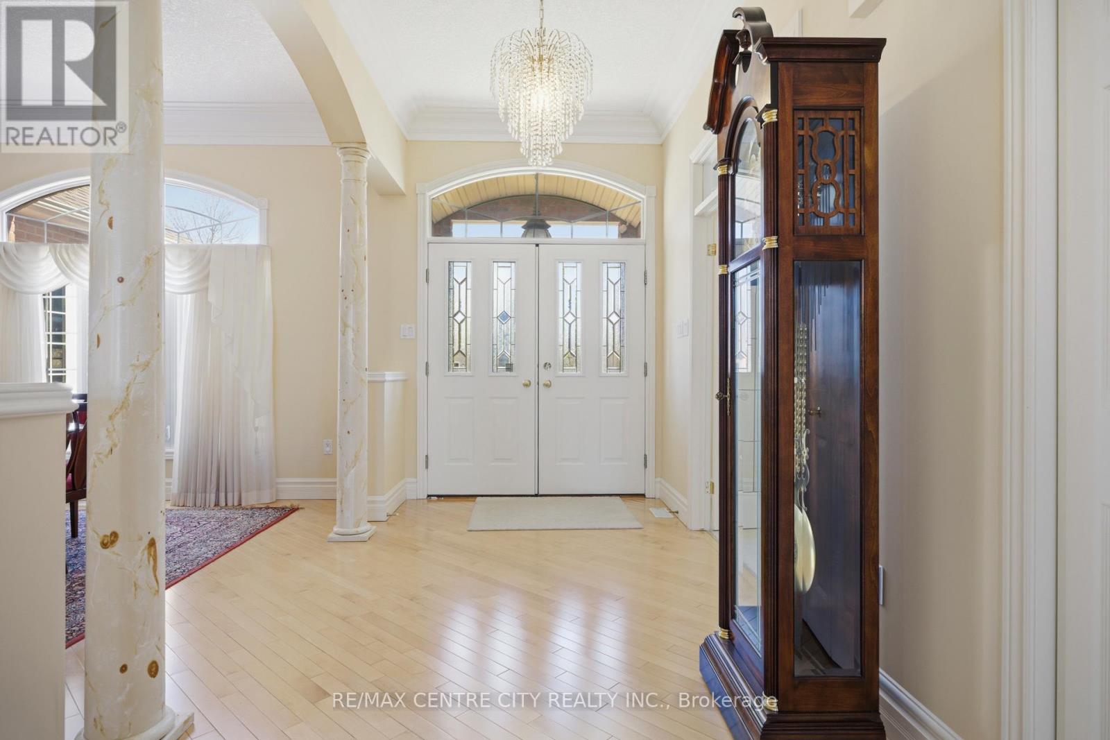 6 HUNTINGTON TERRACE - 7