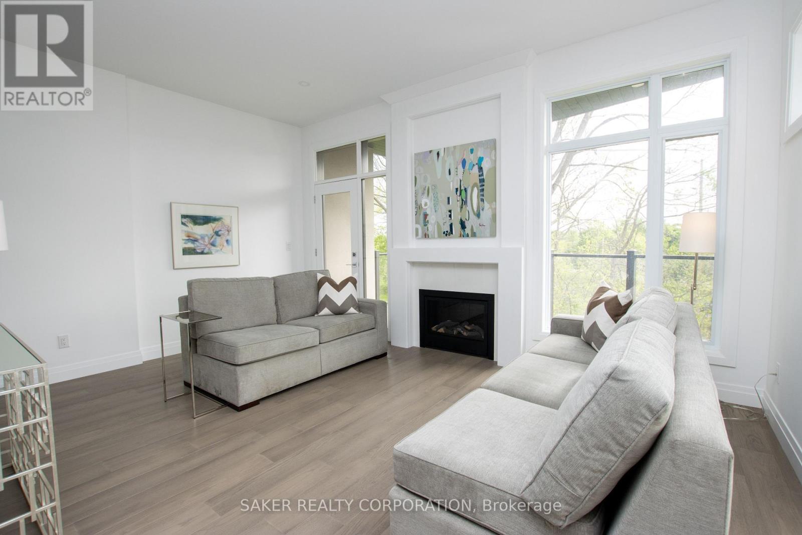 #11 495 OAKRIDGE DRIVE - 15