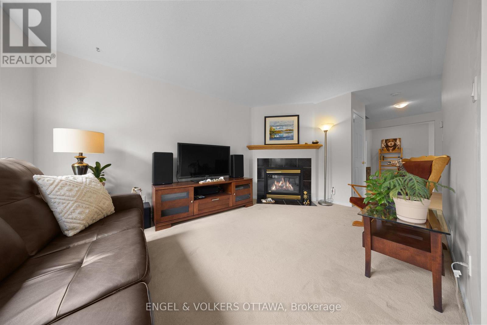 23 CAMBRAY LANE - 12