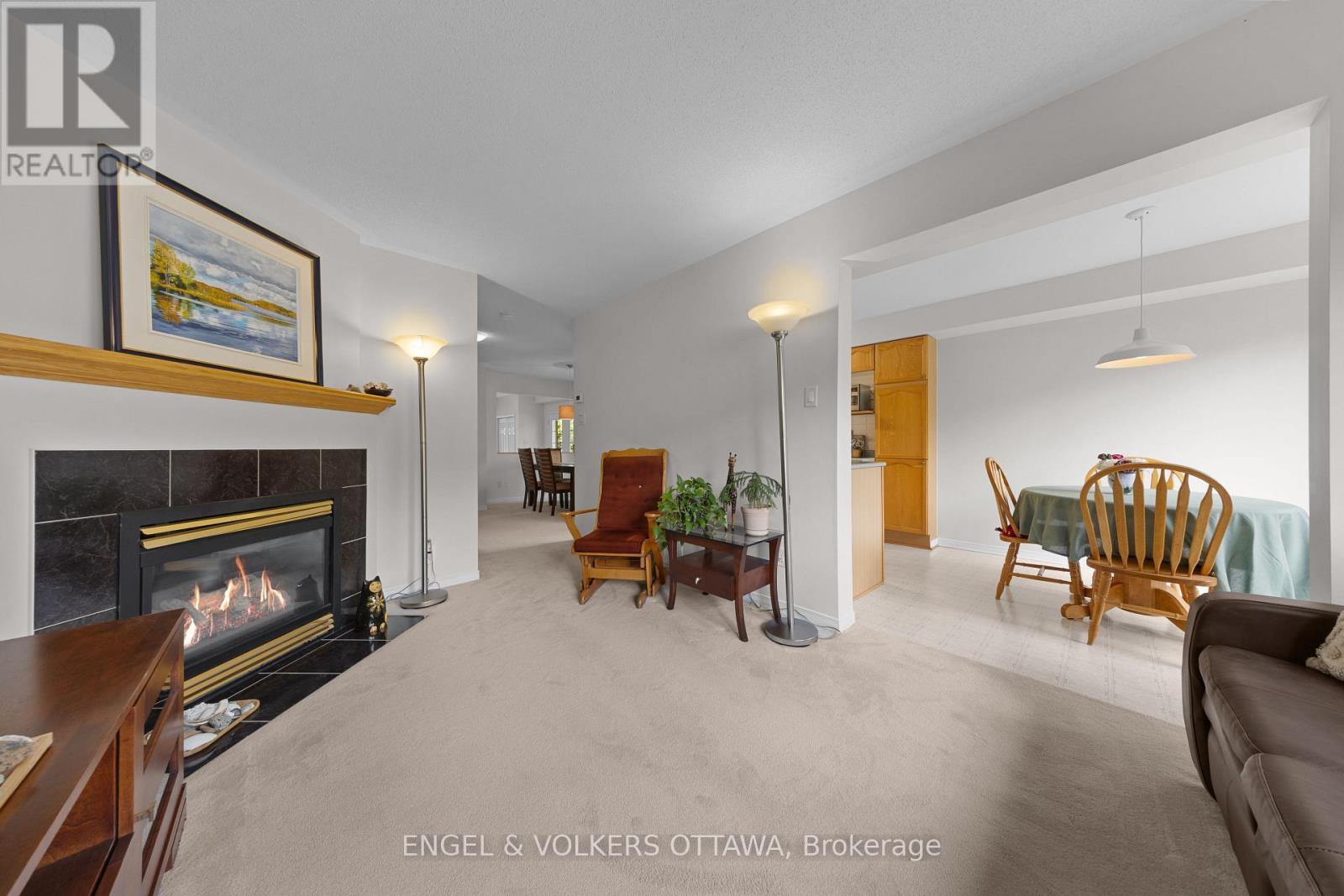 23 CAMBRAY LANE - 13