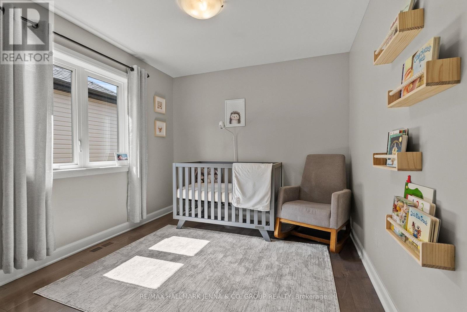613 TALIESIN CRESCENT - 21