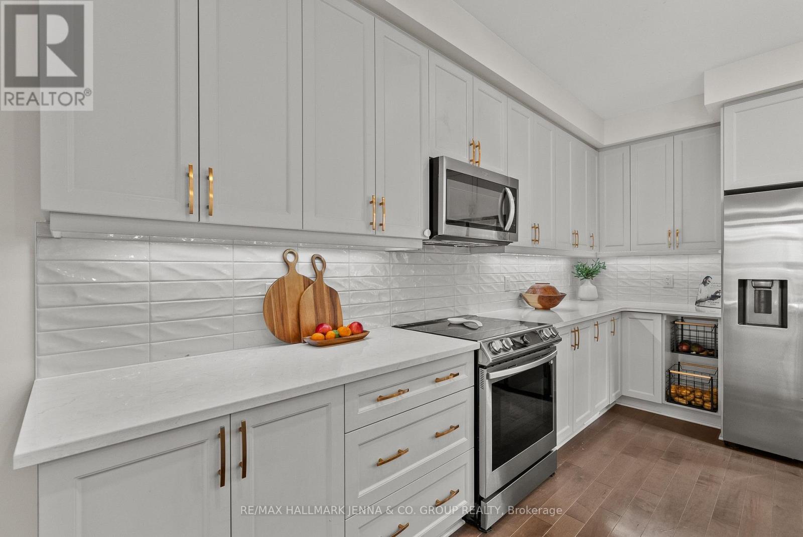 613 TALIESIN CRESCENT - 8