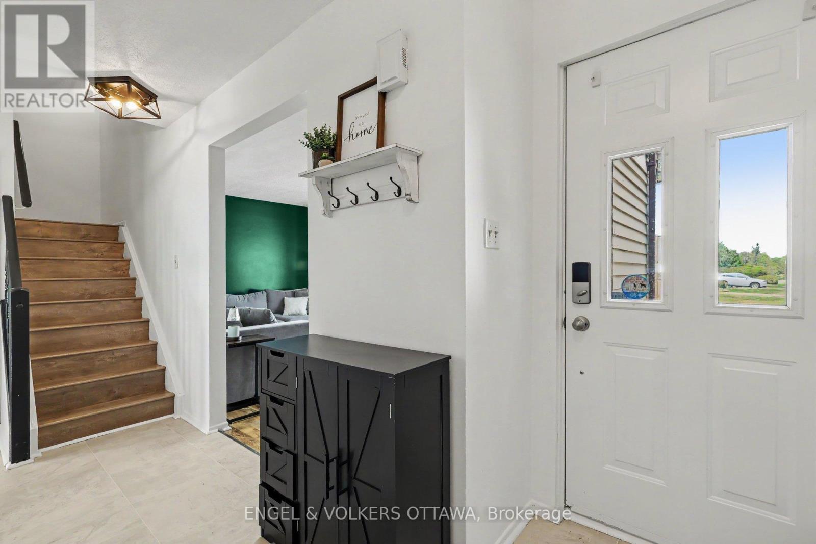 900 BORLAND DRIVE - 6