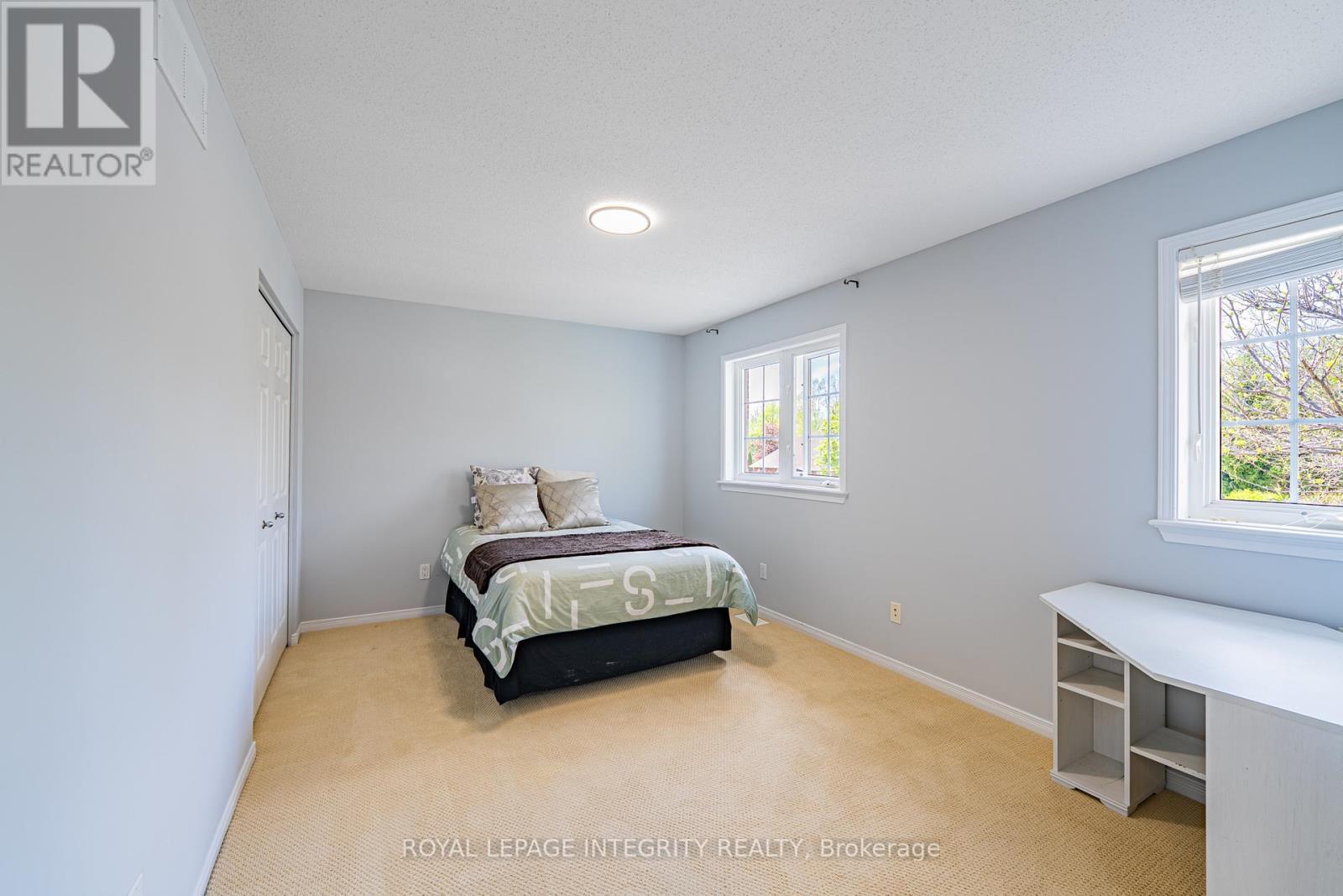 60 WILDERNESS WAY - 31