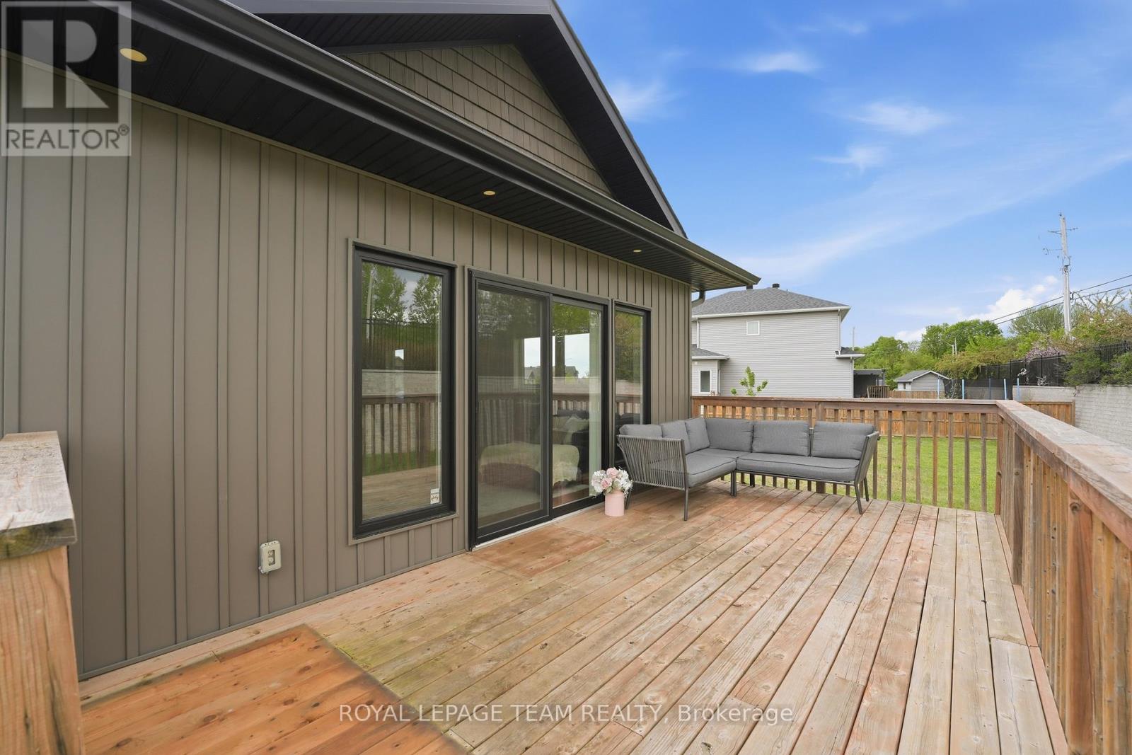 757 MEADOWRIDGE CIRCLE - 47