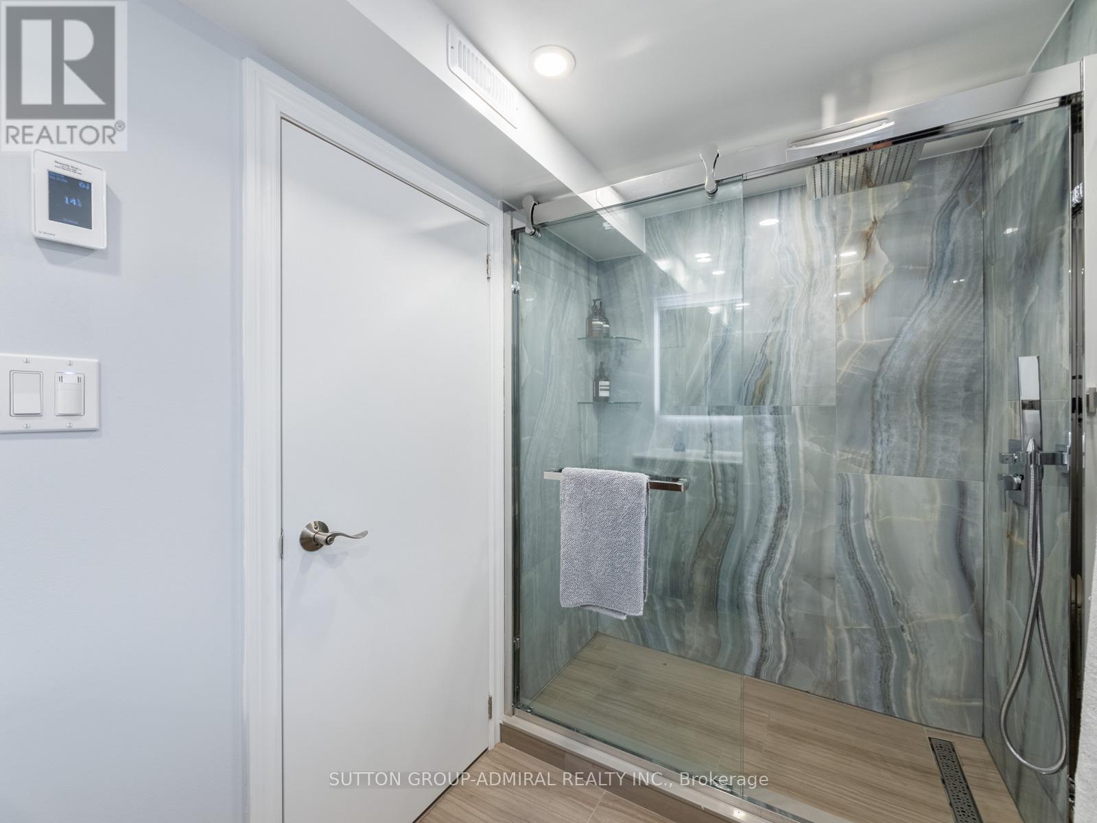 125 LAVEROCK AVENUE - 32