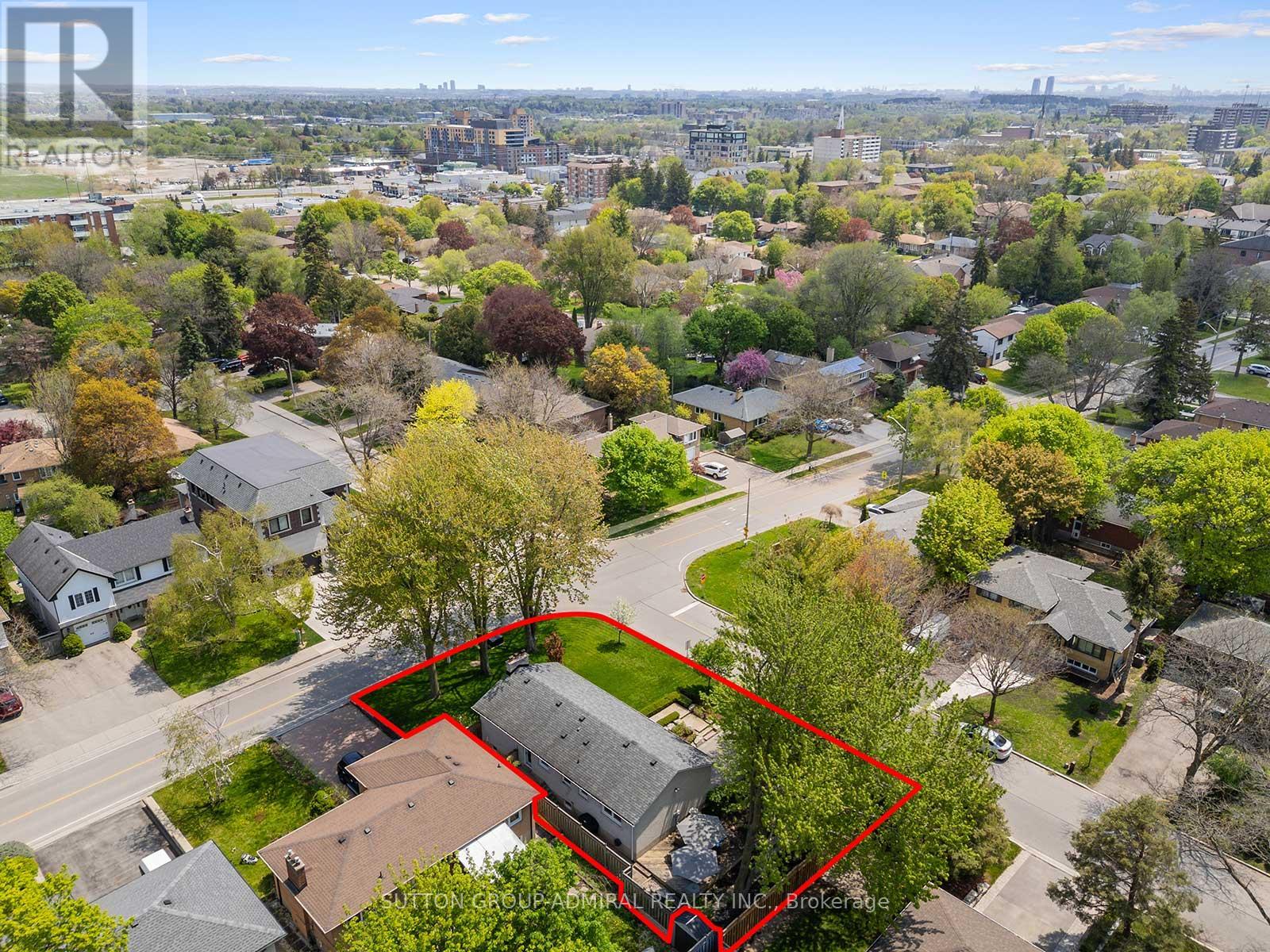 125 LAVEROCK AVENUE - 46