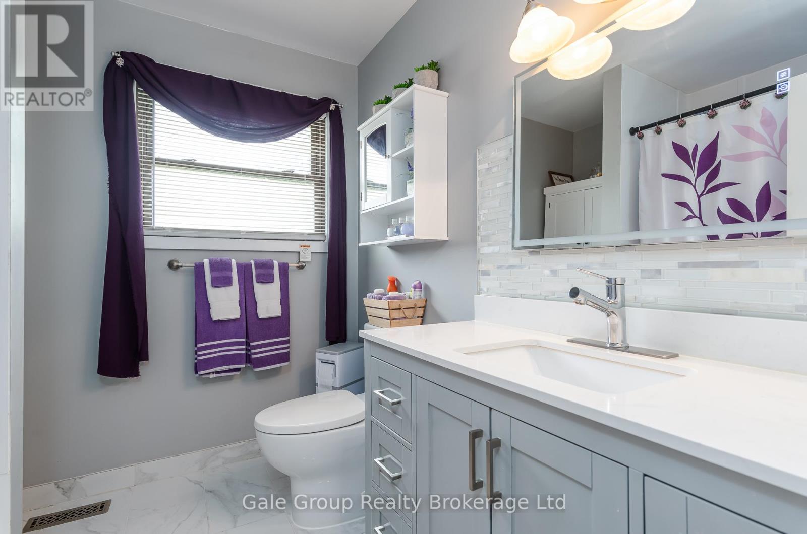 183 BYRON STREET - 33