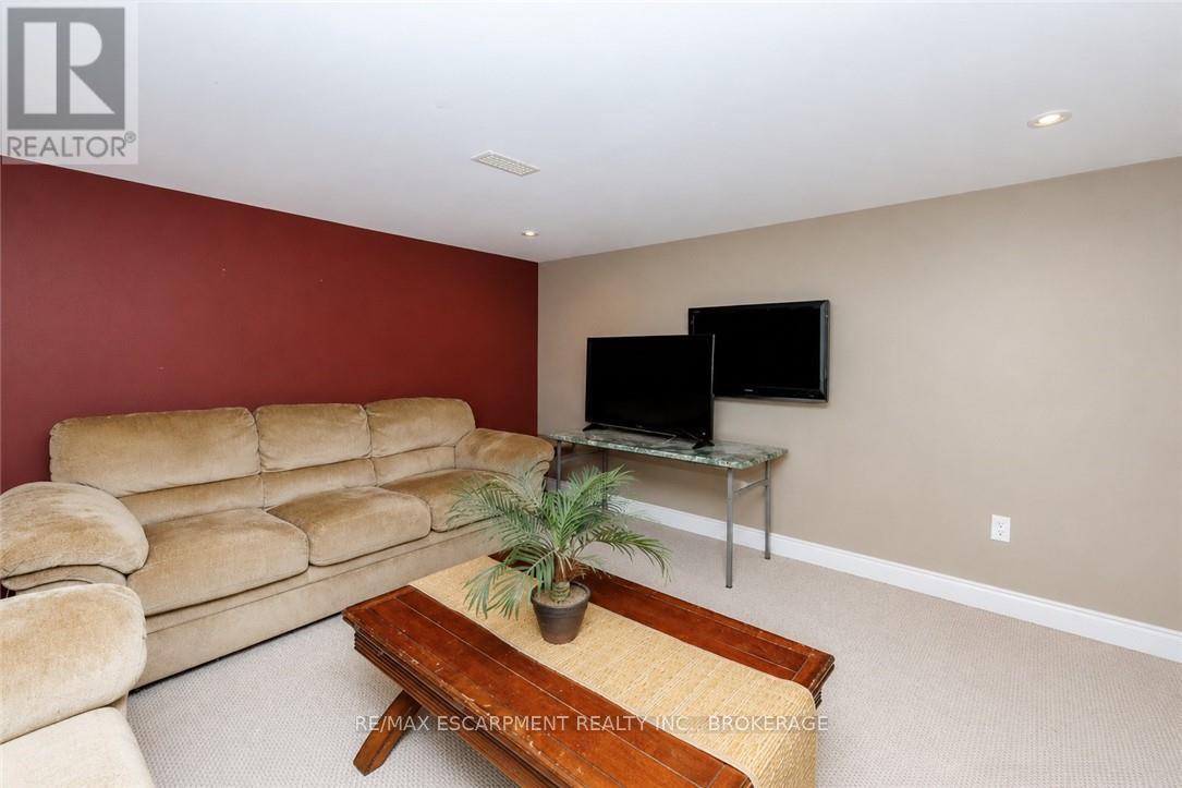 4036 MILLER AVENUE - 21