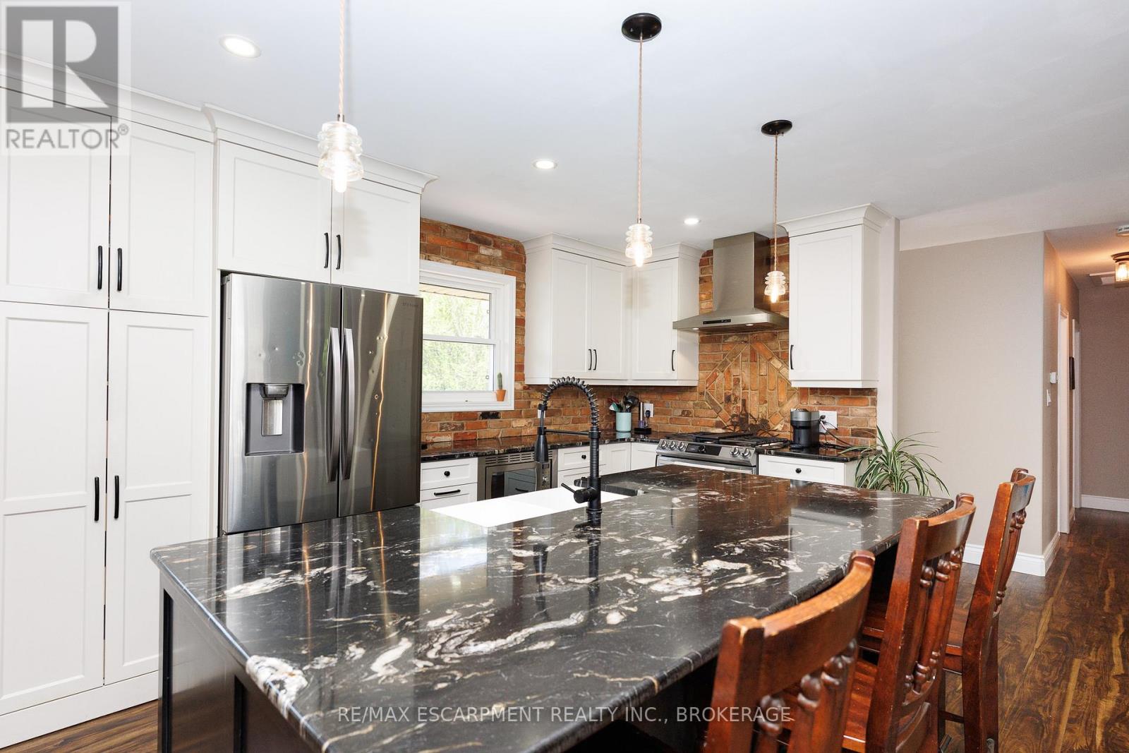 4036 MILLER AVENUE - 8