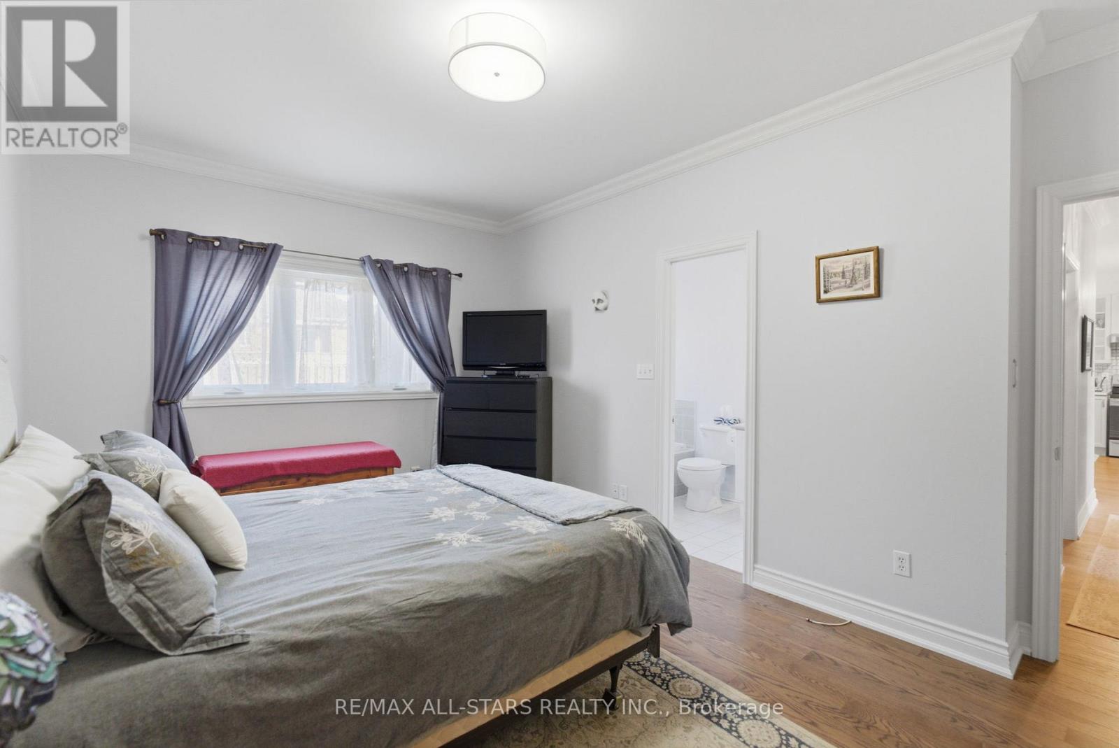 49 ROSENA LANE - 22