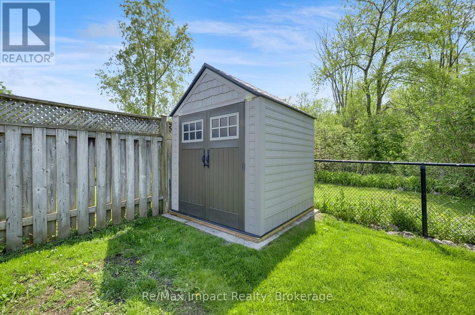 1872 WOODGATE COURT - 40