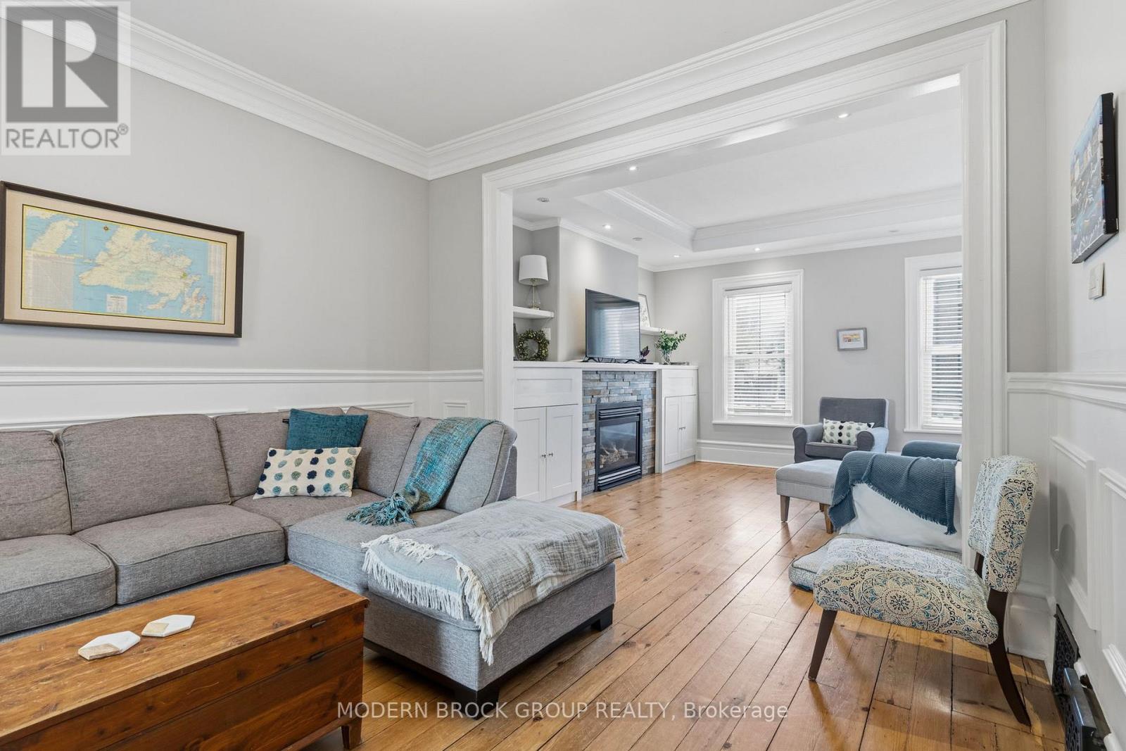 254 KING STREET E - 14