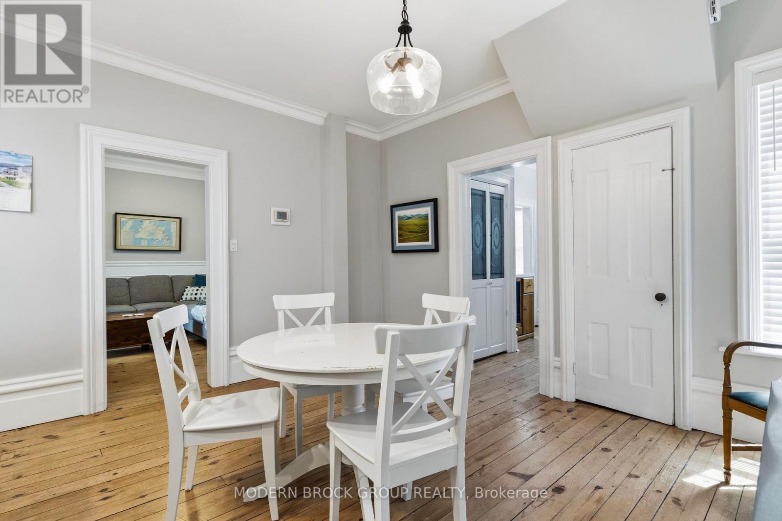 254 KING STREET E - 16