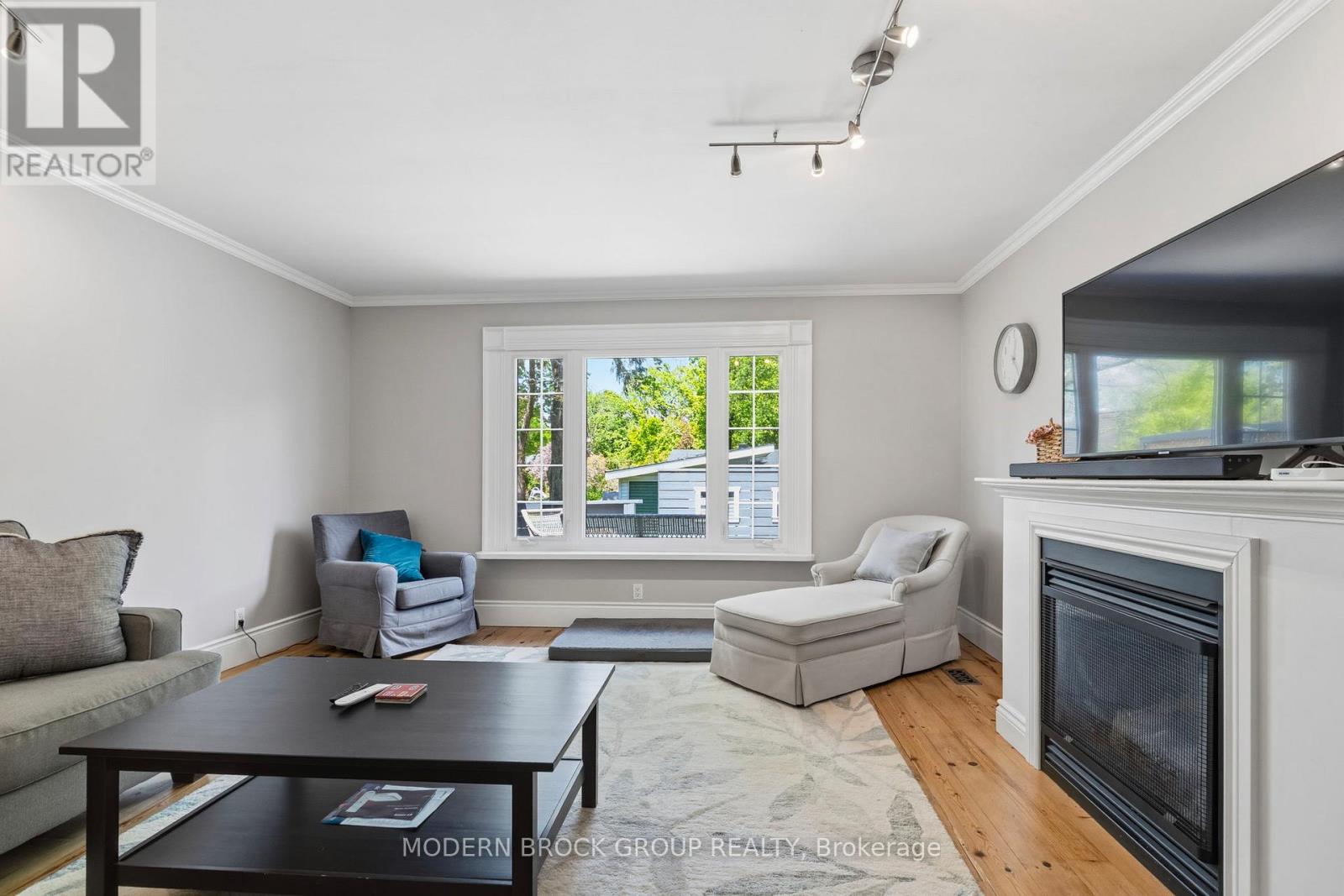 254 KING STREET E - 26