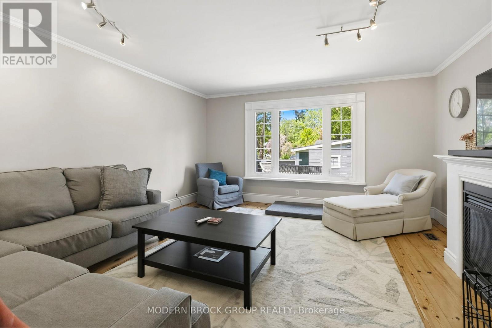 254 KING STREET E - 27