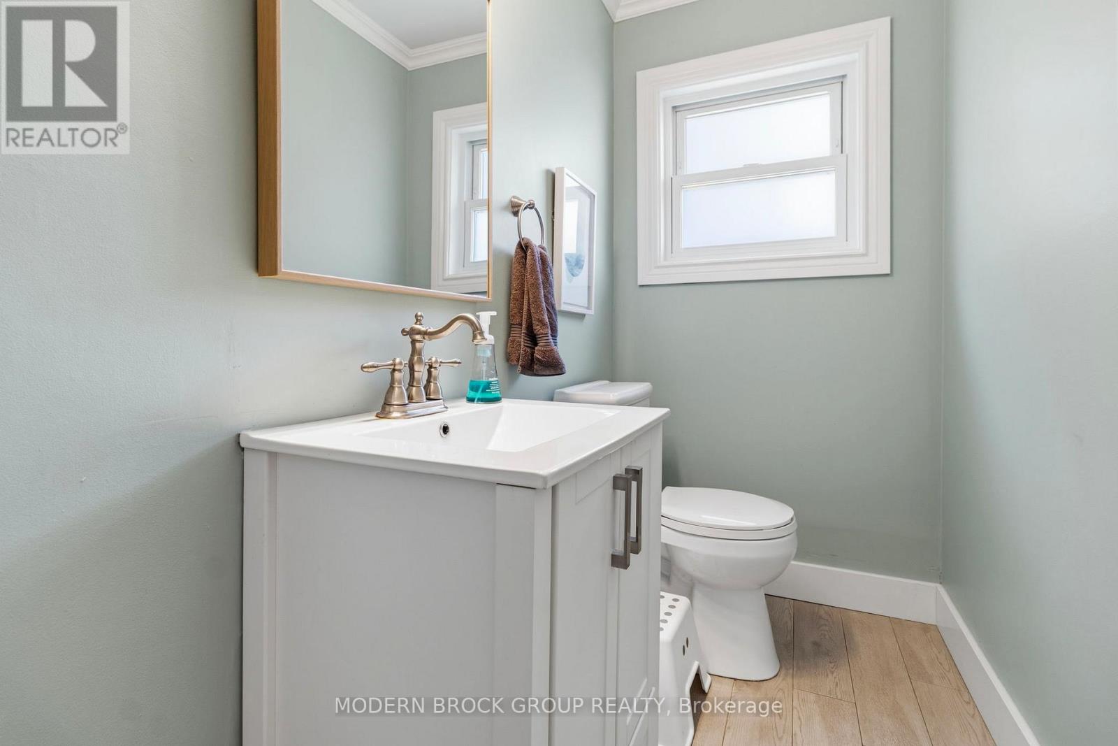 254 KING STREET E - 28