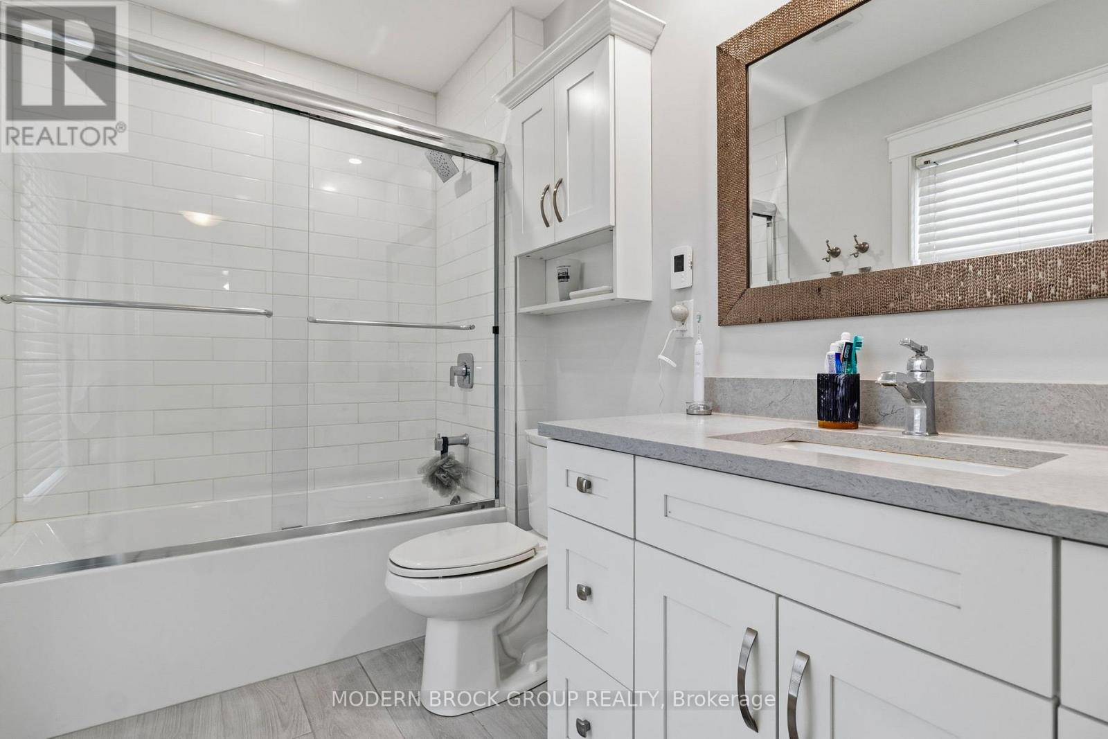 254 KING STREET E - 31