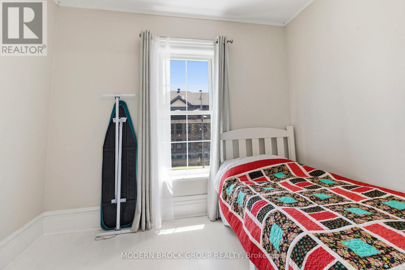 254 KING STREET E - 37