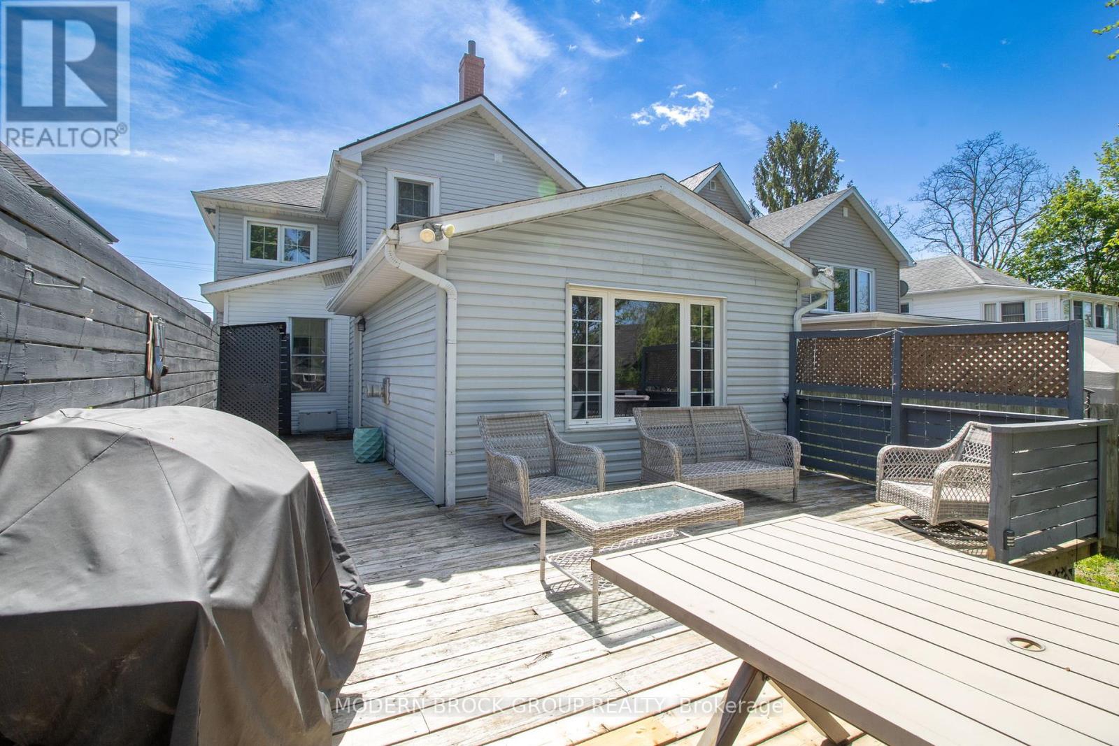 254 KING STREET E - 39