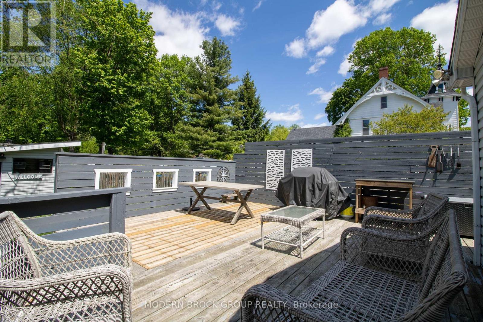 254 KING STREET E - 40