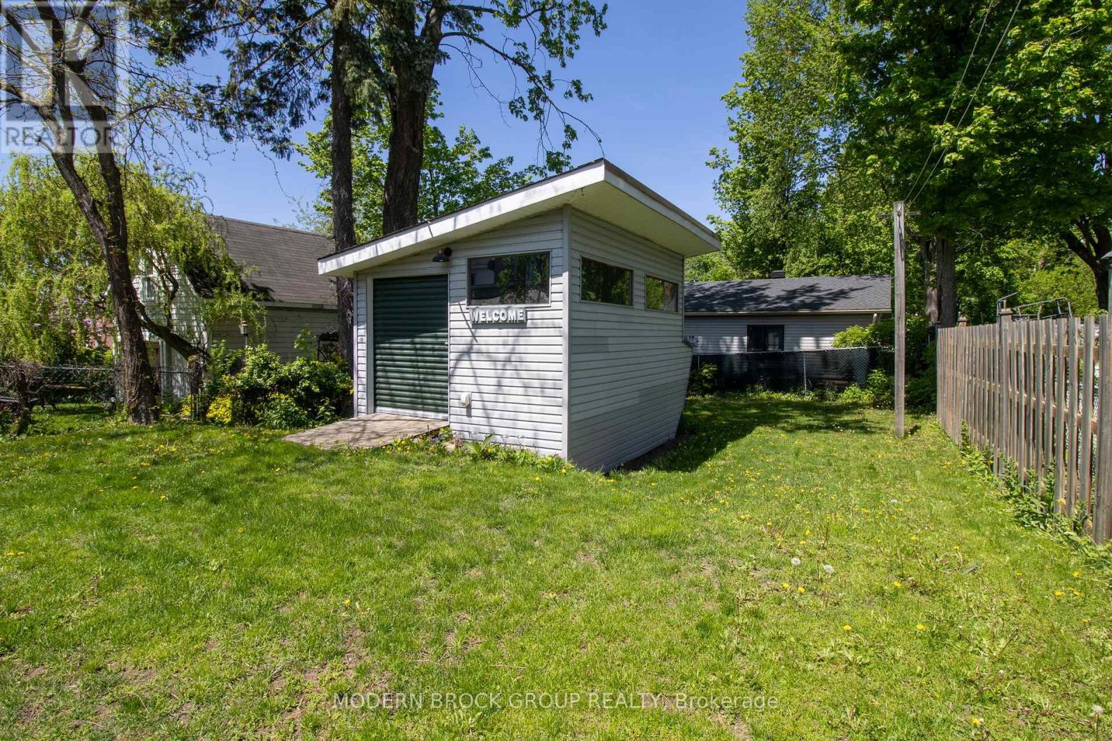 254 KING STREET E - 44