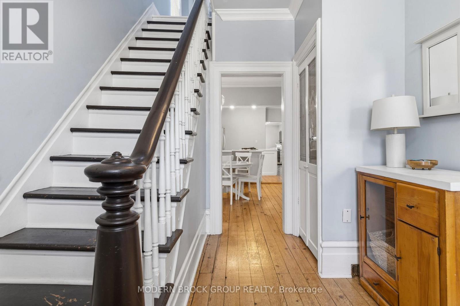 254 KING STREET E - 8