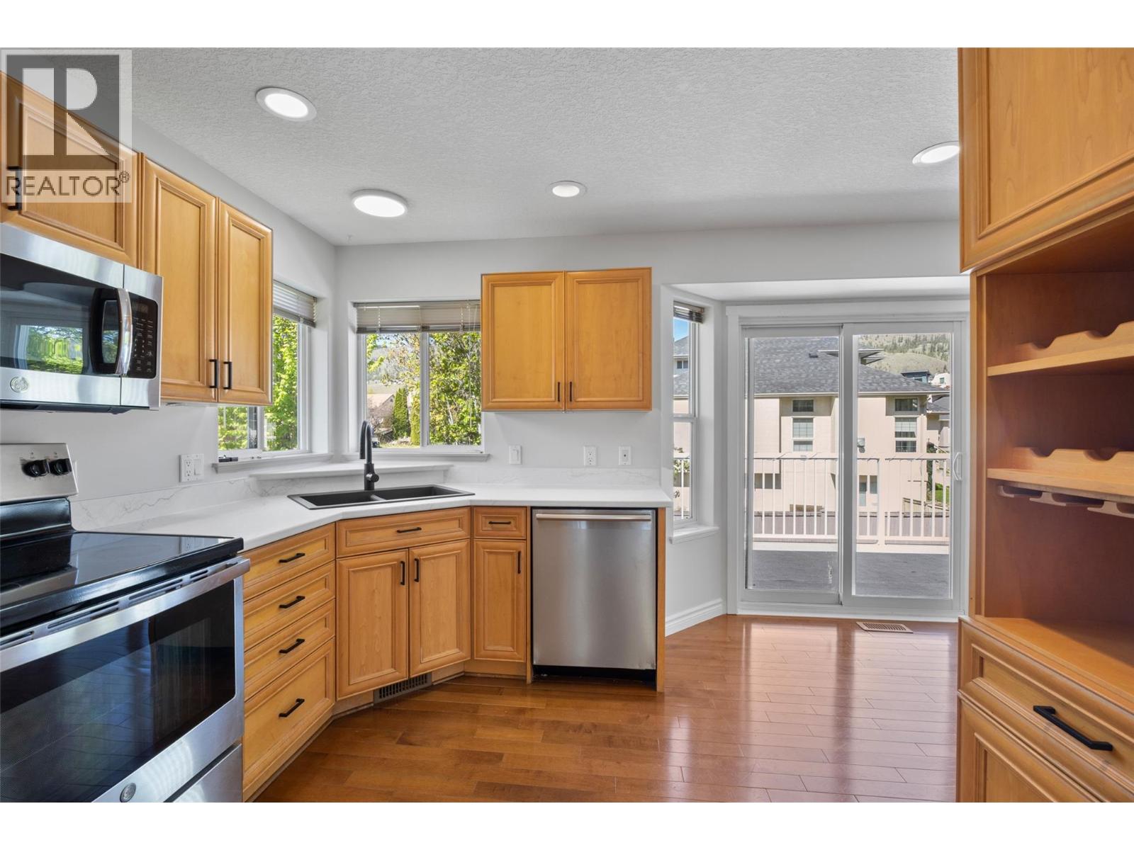 3702 Overlander Drive - 5