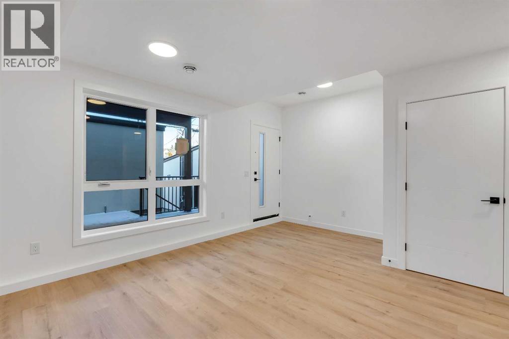#4 1524 29 Avenue SW - 34