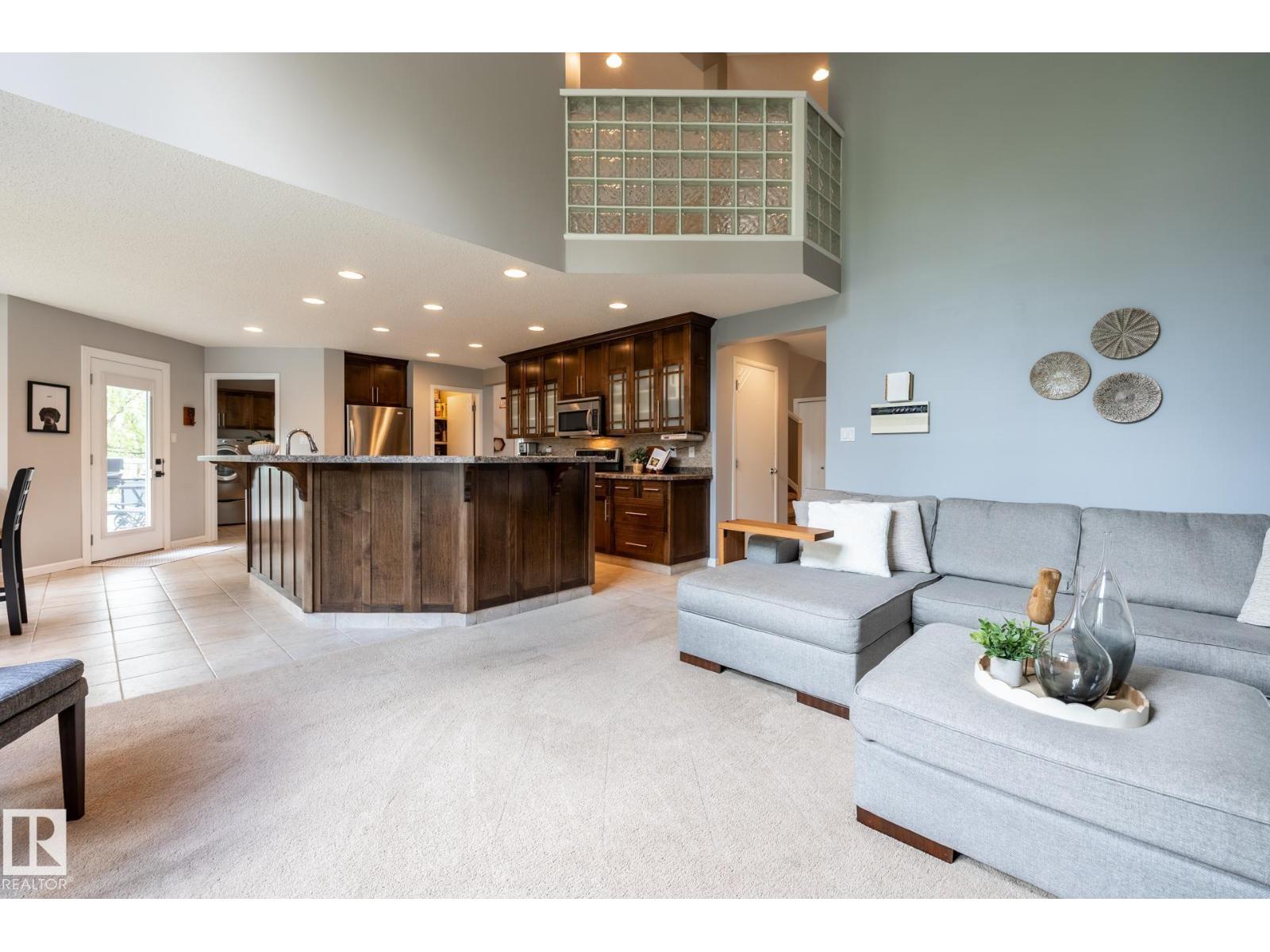 454 OSBORNE CR NW — photo 10