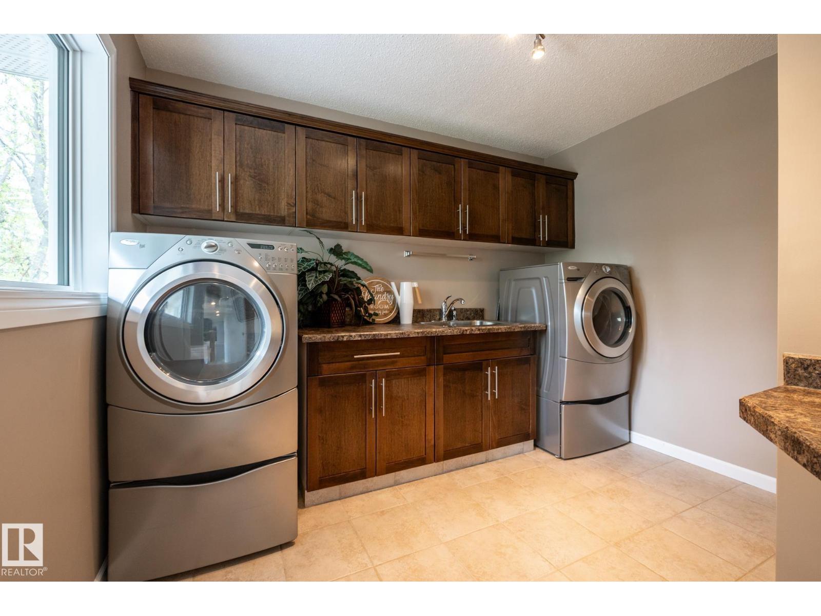 454 OSBORNE CR NW — photo 20
