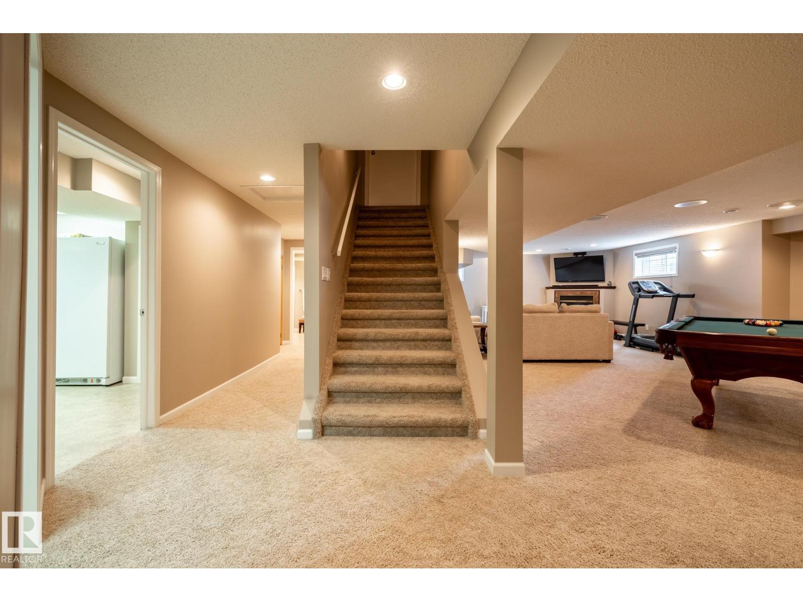 454 OSBORNE CR NW — photo 38