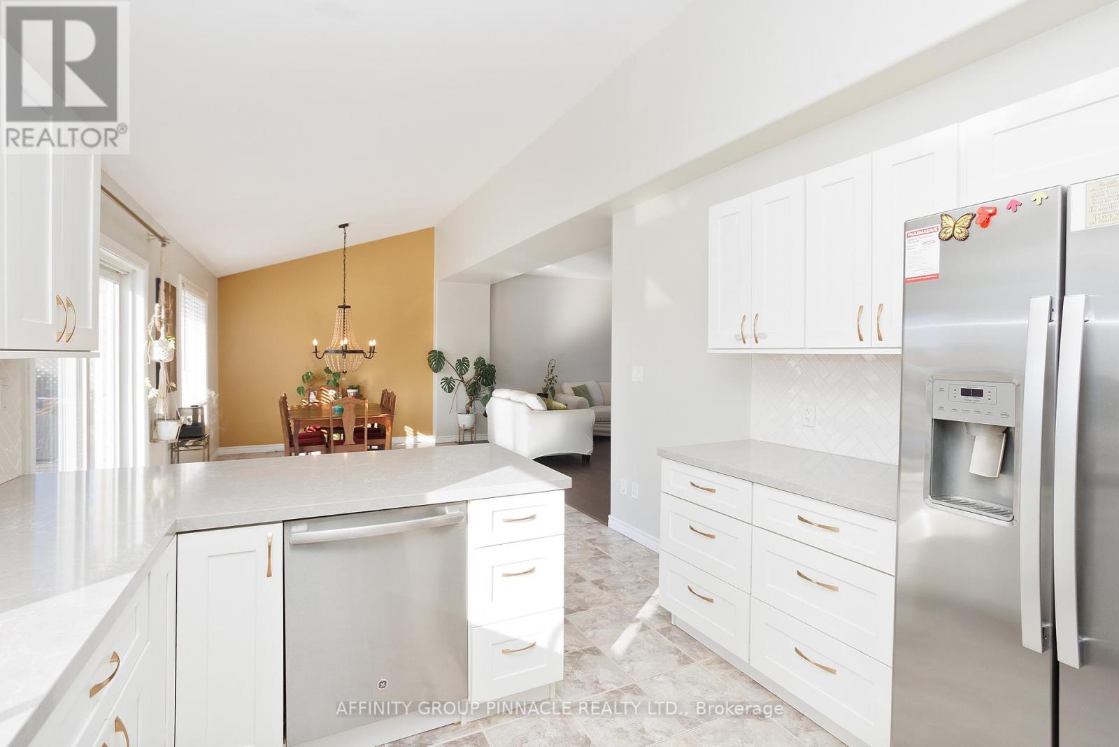 11 MOYNES COURT - 15