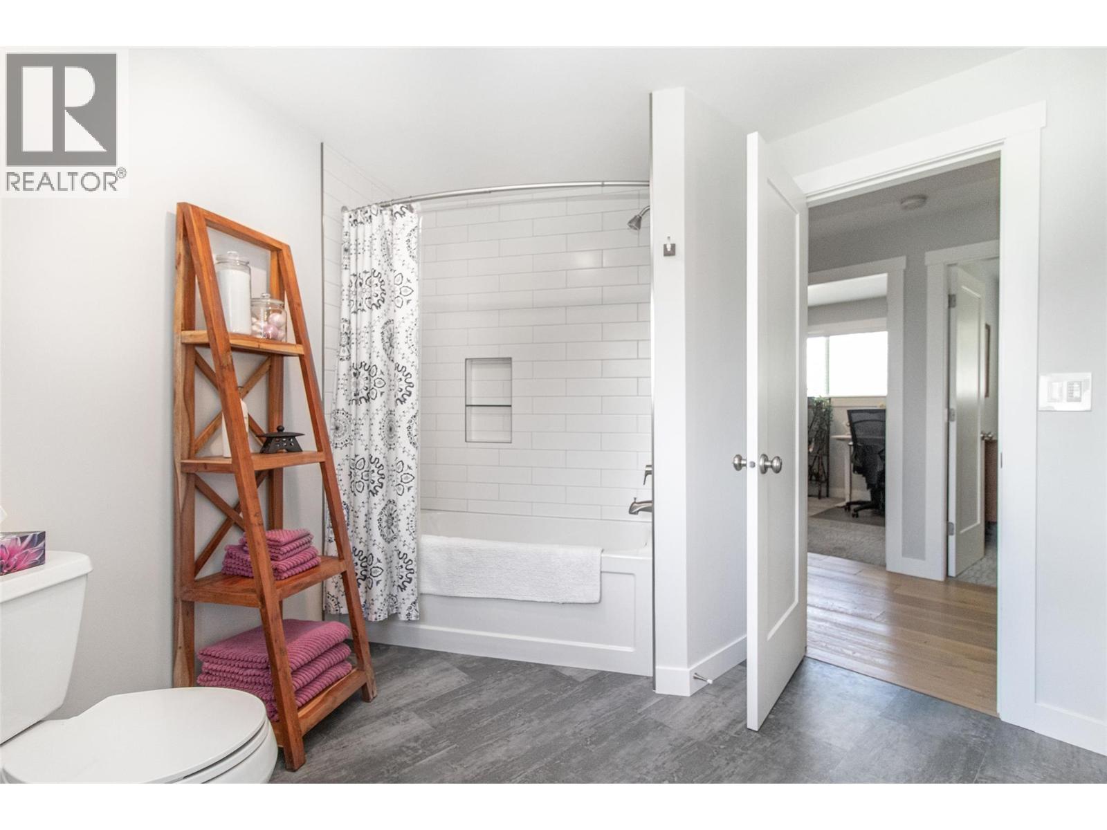 1716 Cathy Court - 33