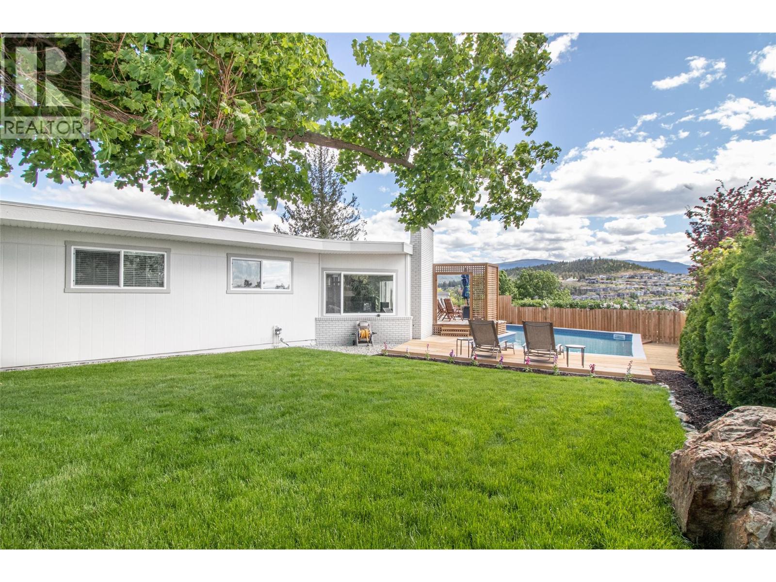 1716 Cathy Court, Kelowna