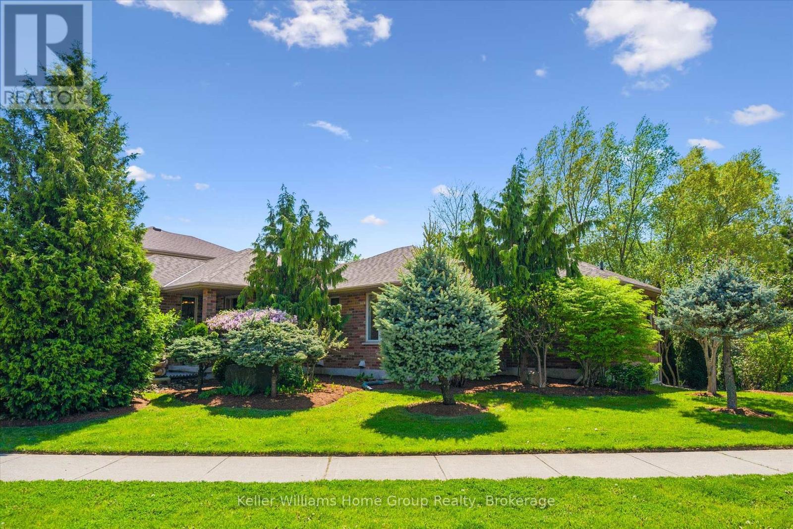 40 GIBBS CRESCENT - 2