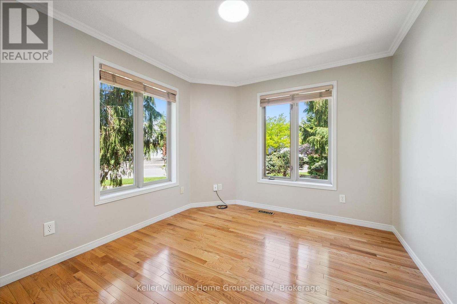 40 GIBBS CRESCENT - 24